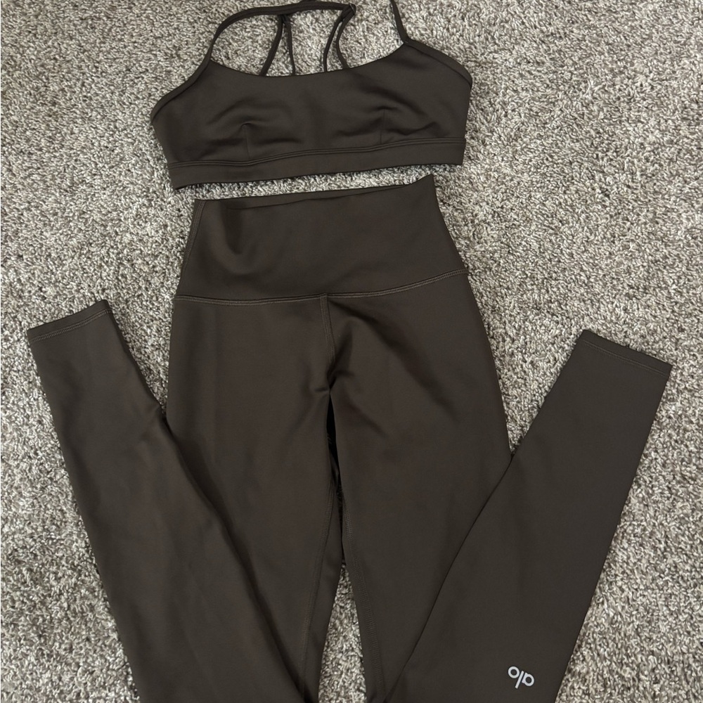 ALO Yoga espresso XS Seamless Sports Bra